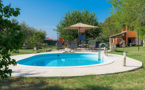 Bozac: Swimming Pool, Property, Real Estate, Leisure, House, Building, Backyard, Vacation, Residential Area, Home