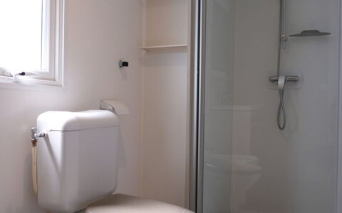 Internazionale Manacore: Plumbing Fixture, Property, Window, Toilet Seat, Bathroom, Shower, Toilet, Shower Door, Door