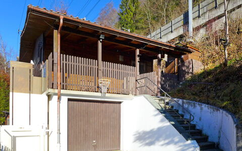 Chalet Guldeli: Sky, Property, Plant, Tree, Slope, Wood, Shade, Building, Beam, Siding