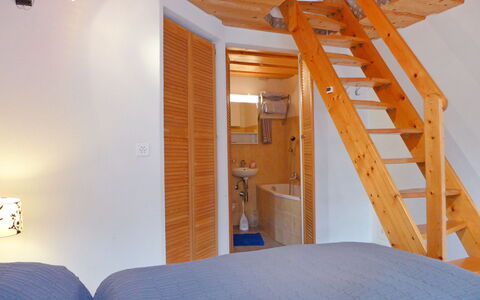 Chalet Guldeli: Room, Property, Bedroom, Attic, Bed, Wall, Stairs, Ceiling, Furniture, House
