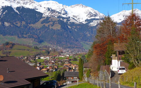 Chalet Guldeli: Sky, Mountain, Plant, Building, Property, Nature, Snow, Natural Landscape, Highland, House