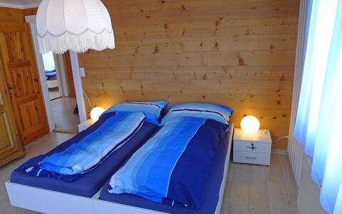 Godo: Furniture, Building, Property, Comfort, Blue, Azure, Wood, Shade, Bed Frame, Textile