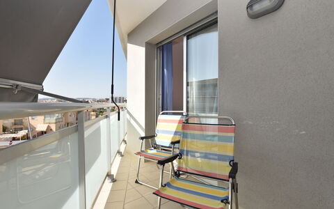 Oliveres: Room, Property, Building, Furniture, Interior Design, Architecture, House, Real Estate, Floor, Daylighting