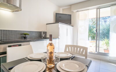 Accommodation:&nbsp;Les Pieds dans L'Eau 208.1