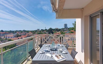 Accommodation:&nbsp;Les Pieds dans L'Eau 208.2