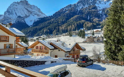 Canazei 520: Sky, Mountain, Building, Snow, Window, Nature, Vehicle, House, Car, Tree