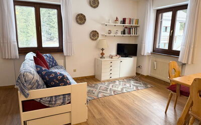 Accommodation:&nbsp;Roacia 520.5