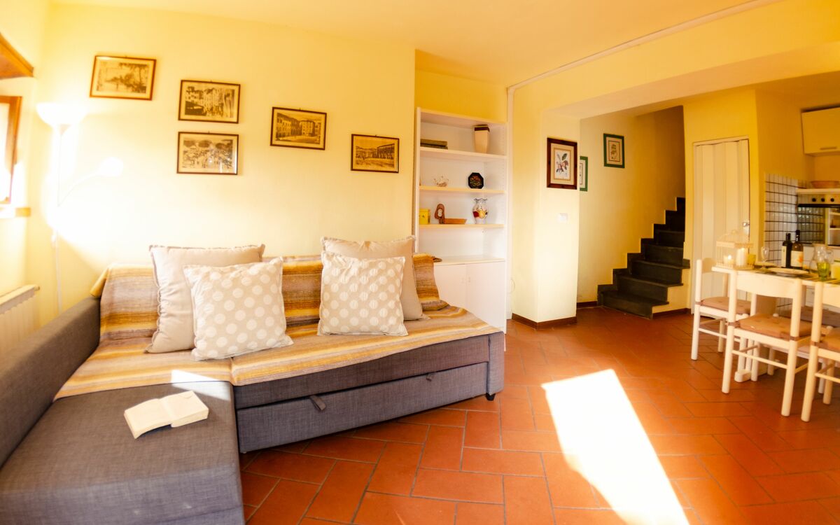 Accommodation:&nbsp;Bellavista Chiatri Oleandro