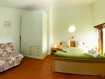 Accommodation:&nbsp;Bellavista Chiatri Geranio