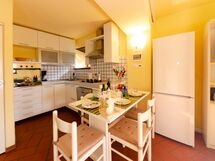 Accommodation:&nbsp;Bellavista Chiatri Oleandro