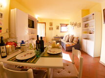 Accommodation:&nbsp;Bellavista Chiatri Oleandro