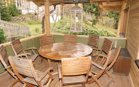 Riccardo: Furniture, Table, Plant, Property, Chair, Wood, Interior Design, Outdoor Furniture, Wood Stain, Outdoor Table