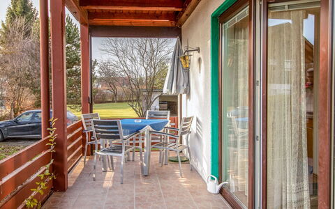 Klopeiner See 60: Property, Building, House, Porch, Room, Real Estate, Home, Furniture, Architecture, Interior Design