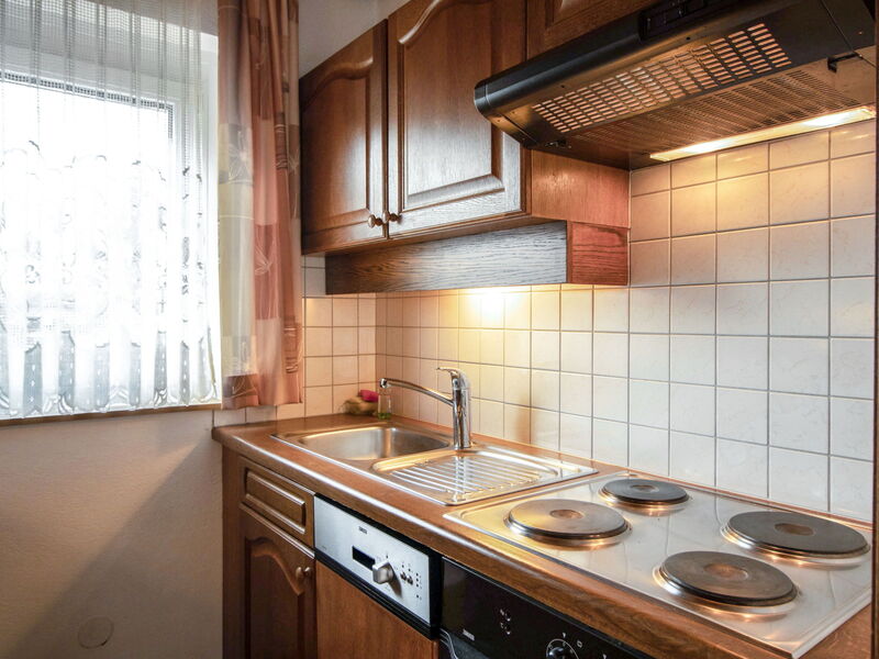 Accommodation:&nbsp;Zander 60.3