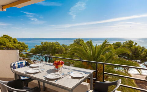 Edificio Meridiano: Property, Real Estate, Building, Balcony, Room, Sky, House, Ocean, Vacation, Apartment