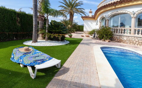 Villa Pasja: Property, Building, Real Estate, Swimming Pool, Grass, House, Resort, Estate, Villa, Vacation