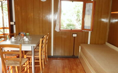 Accommodation:&nbsp;Bungalow B (Aeg401) 605.2