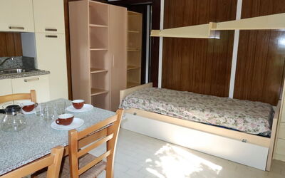 Accommodation:&nbsp;Bungalow a (Aeg400) 605.1