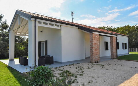 Cà Riviera Bosco Piccolo: Property, House, Home, Building, Real Estate, Facade, Roof, Architecture, Land Lot, Cottage