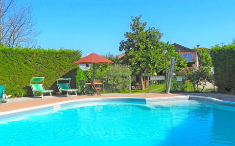 Cà Riviera Bosco Piccolo: Swimming Pool, Property, Resort, Leisure, Real Estate, House, Vacation, Estate, Building, Villa