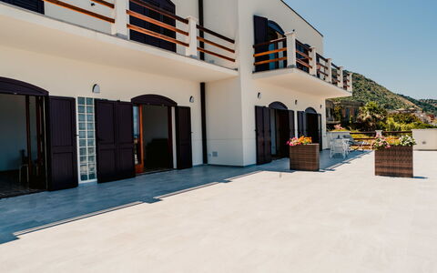 Marina di Caronia 110: Property, House, Building, Home, Real Estate, Architecture, Residential Area, Apartment, Facade, Room