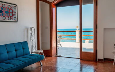 Accommodation:&nbsp;Nina 110.2