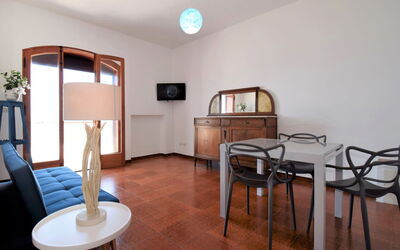 Accommodation:&nbsp;Nina 110.2