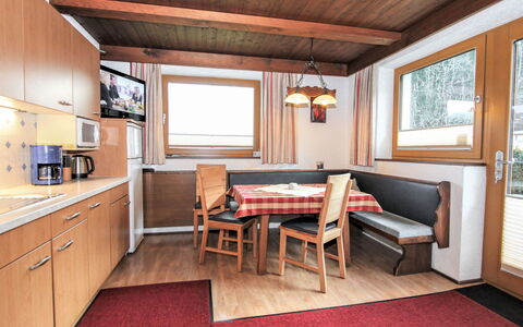 Widner: Room, Furniture, Property, Building, Ceiling, Interior Design, House, Floor, Real Estate, Home