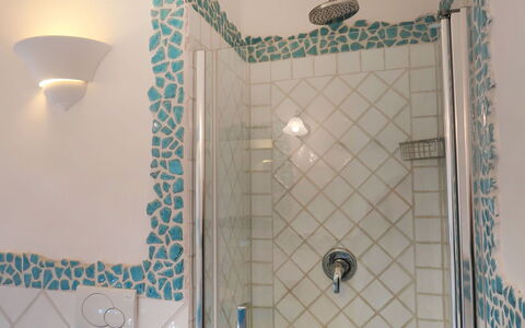 Omer: Plumbing Fixture, Bathroom, Shower Head, Shower, Interior Design, Floor, Flooring, Composite Material, Plumbing, House