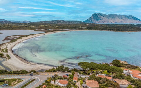 Omer: Cloud, Water, Sky, Blue, Azure, Nature, Natural Landscape, Coastal And Oceanic Landforms, Landscape, Lake