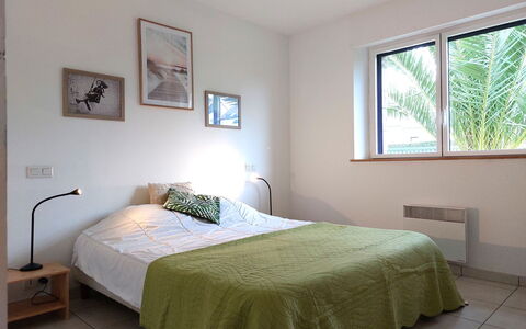 Golf de Bretagne: Property, Window, Furniture, Comfort, Green, Azure, Wood, Textile, Shade
