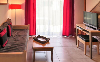 Accommodation:&nbsp;Les Bastides de Lascaux M.4X 651.1