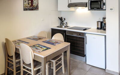 Accommodation:&nbsp;Les Bastides de Lascaux M.4X 651.1