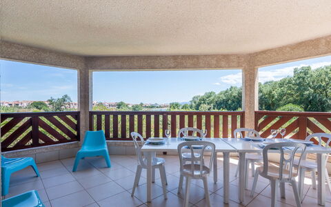 Presqu'île de la Lagune: Table, Furniture, Sky, Property, Shade, Outdoor Table, Plant, Tree, Outdoor Furniture, Chair