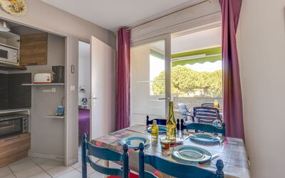 Accommodation:&nbsp;Les Rives du Lac 330.8