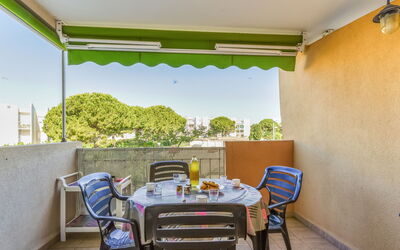 Accommodation:&nbsp;Les Rives du Lac 330.8