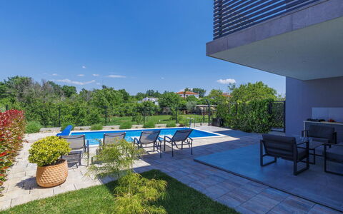 Villa Isabela: Plant, Sky, Water, Swimming Pool, Building, Azure, Shade, Outdoor Furniture, Flowerpot, Tree