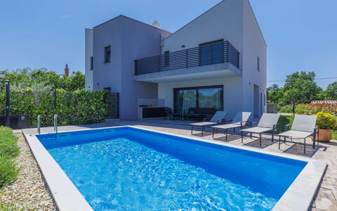 Villa Isabela: Water, Sky, Plant, Property, Swimming Pool, Building, Azure, Architecture, Shade, Rectangle