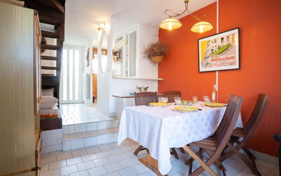 Accommodation:&nbsp;Port Nautile 510.1
