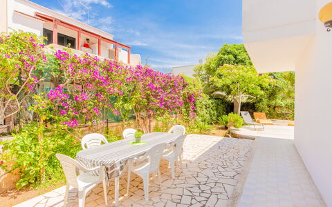 Villa Irene: Property, Real Estate, House, Building, Home, Room, Apartment, Flower, Plant, Estate