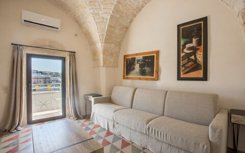 Zia Saby: Property, Room, Building, Interior Design, Furniture, Real Estate, House, Floor, Wall, Living Room