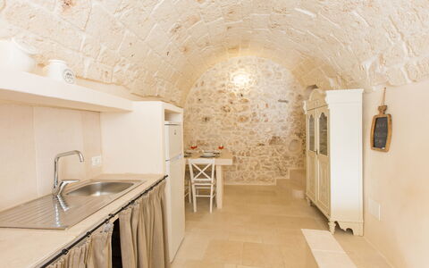 Zia Saby: Property, Room, Interior Design, Building, Floor, Wall, Ceiling, Architecture, House, Tile