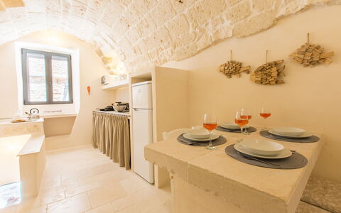 Zia Saby: Property, Room, Interior Design, Floor, Bathroom, Building, Furniture, Wall, House, Real Estate
