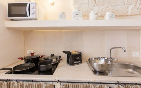 Zia Saby: Countertop, Property, Room, Sink, Kitchen, Shelf, Furniture, Tile, Tap, Real Estate