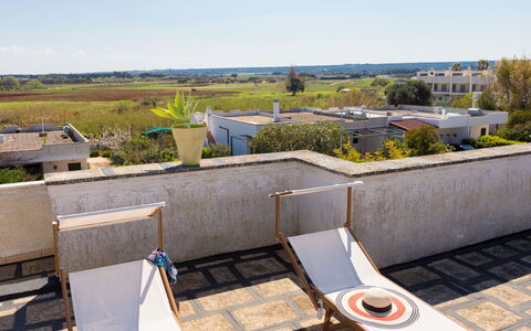 Appartamento Panorama Sul Mare: Roof, Property, Residential Area, Architecture, House, Real Estate, Home, Building, Apartment, Design