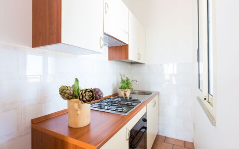 Appartamento Panorama Sul Mare: Property, Room, Furniture, Interior Design, Real Estate, Houseplant, Kitchen, House, Building, Floor