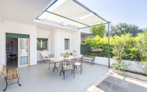 Villa Stelladali: Property, Building, House, Real Estate, Room, Home, Interior Design, Residential Area, Roof, Furniture