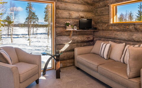 Villa Aurora: Wood, Hardwood, Ceiling, Wood Stain, Wood Flooring, Plank, Living Room, Log Cabin, Winter, Lumber