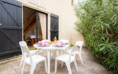 Accommodation:&nbsp;Les Maisons de la Plage 240.8