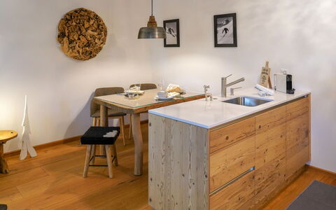 Celerina 11: Furniture, Room, Interior Design, Property, Chest Of Drawers, Floor, Desk, Table, Wall, Sideboard